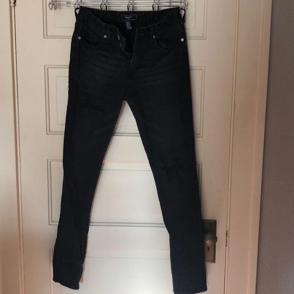 Black Men’s Skinny Jeans